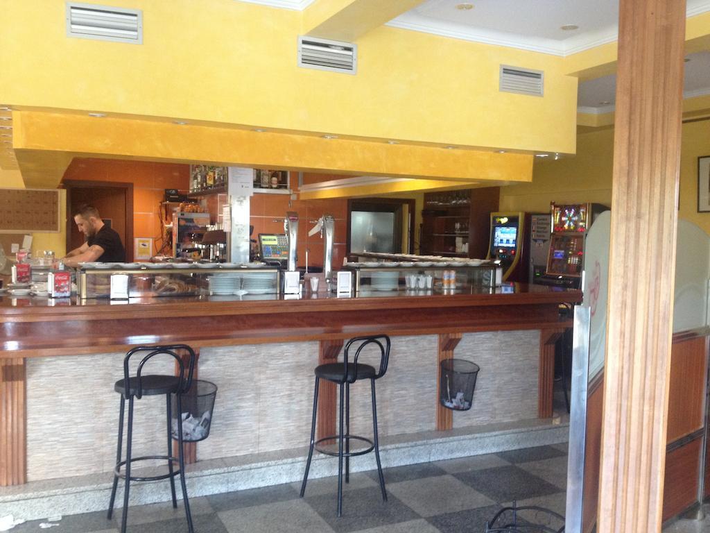 Hostal Gonzalez Guadarrama Eksteriør bilde