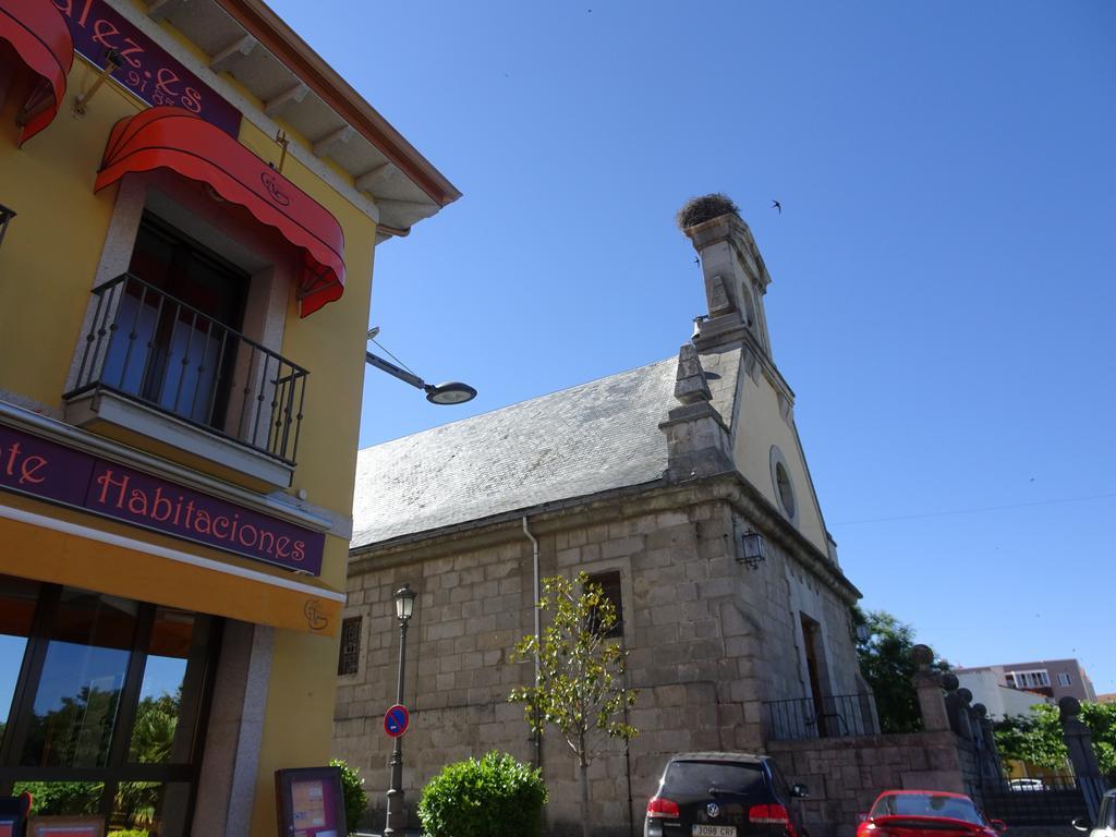 Hostal Gonzalez Guadarrama Eksteriør bilde