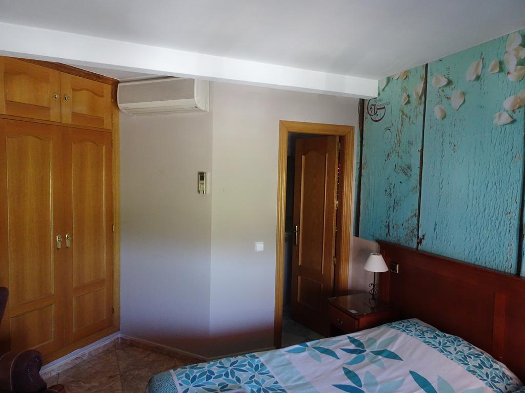 Hostal Gonzalez Guadarrama Eksteriør bilde