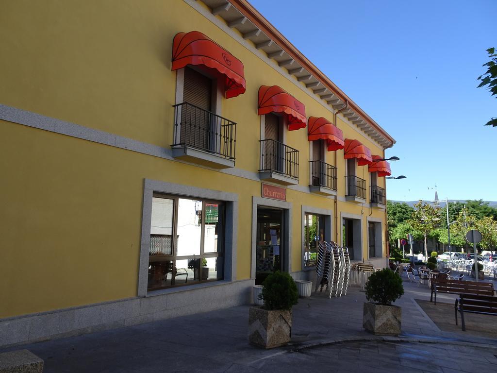 Hostal Gonzalez Guadarrama Eksteriør bilde