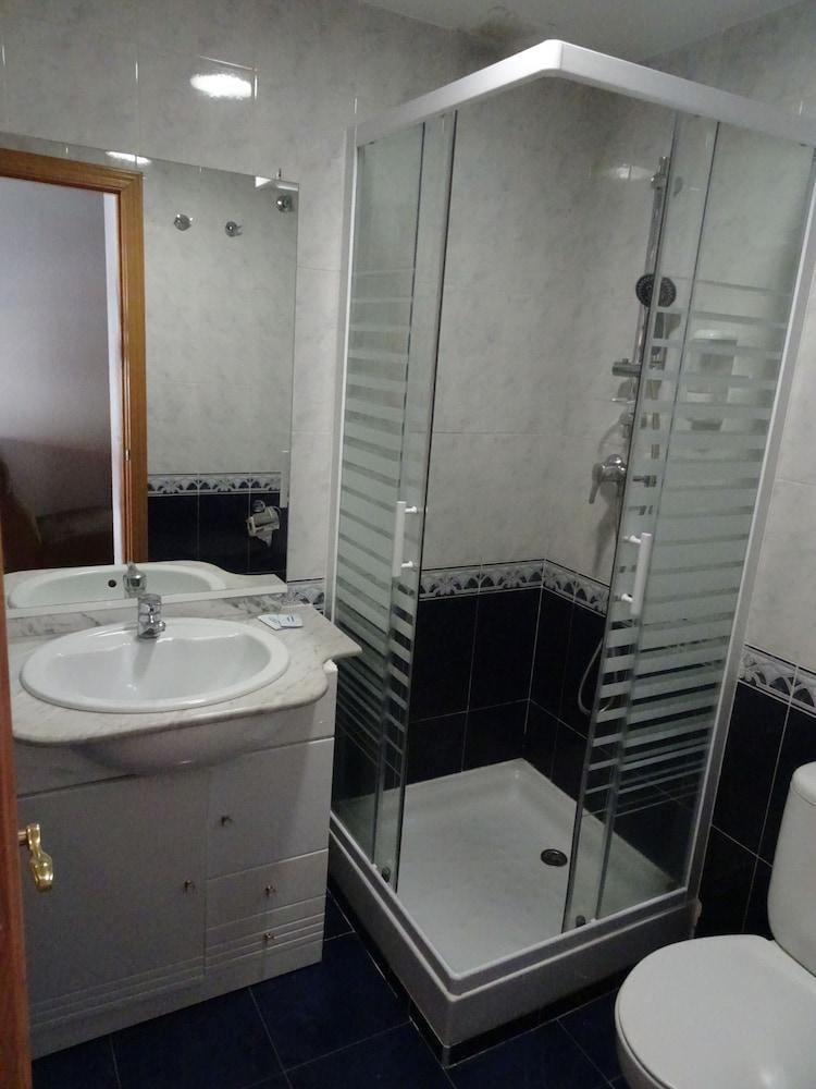 Hostal Gonzalez Guadarrama Eksteriør bilde